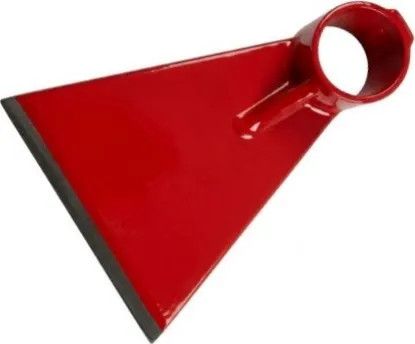 Triangle hoe